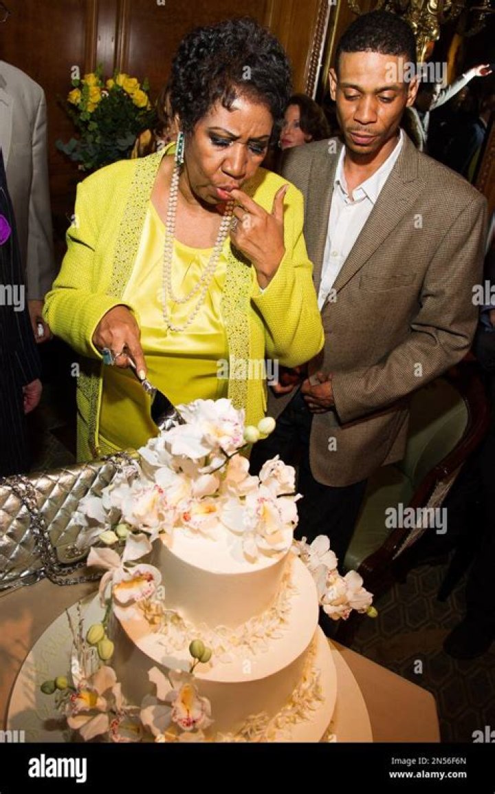 Aretha Franklin's Son Kecalf Cunningham's Married Life! Know His wife, Father, Music, Net Worth, Mus