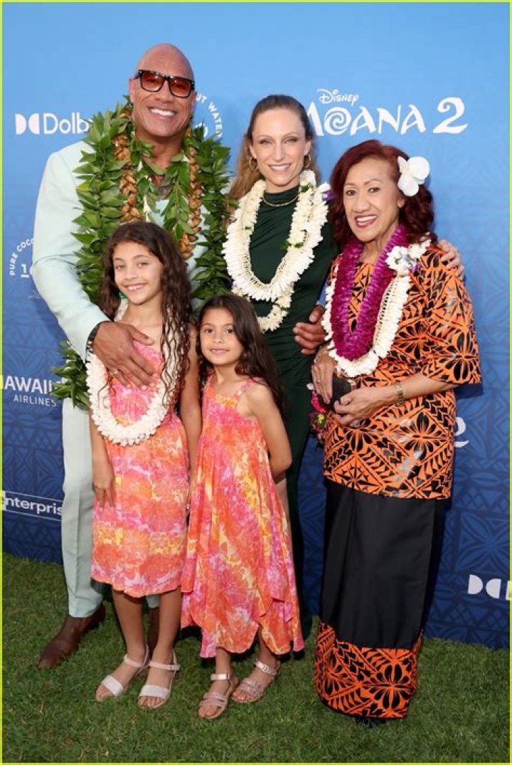 Auli’I Cravalho Parents: Who are Puanani Cravalho and Dwayne Cravalho?