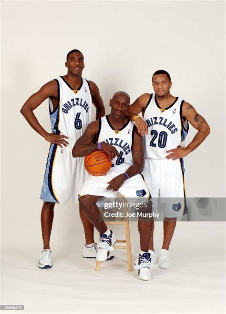 Brandon And Damon Stoudamire's Families United