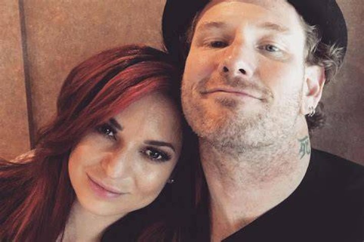 Corey Taylors Wife Alicia Dove Is Carving Her Own Identity