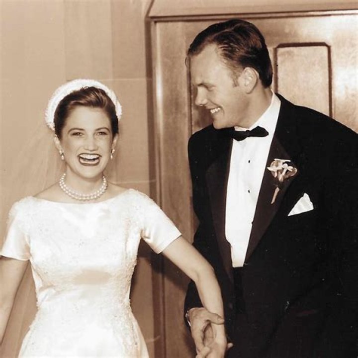 Discoveries And Insights About Joel McHale's Wife
