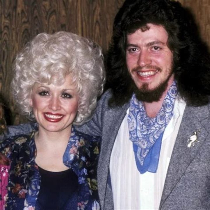 Dolly Parton's Brother Floyd Dead At 61