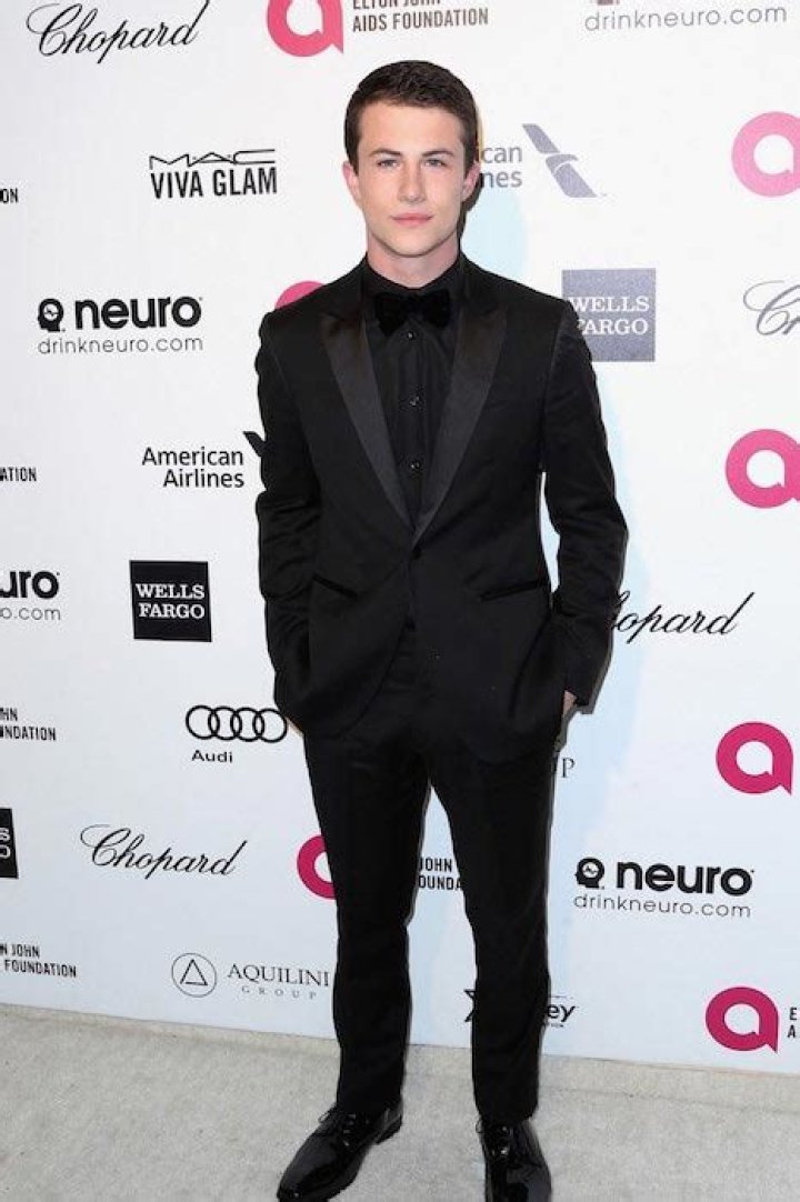 Dylan Minnette Height, Weight, Age, Girlfriend, Family, Facts, Biography