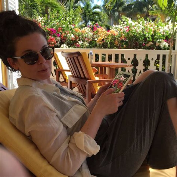 How To Build A Net Worth Like Anne Curtis: Secrets Of A
