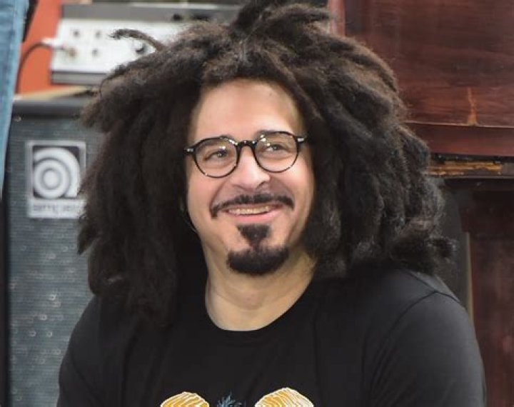 Meet Gilbert Duritz and Linda Dee
