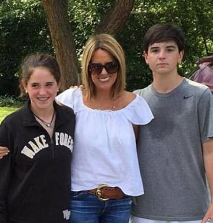 Meet Merri Kelly Hannity, the daughter of Sean Hannity & Jill Rhodes.