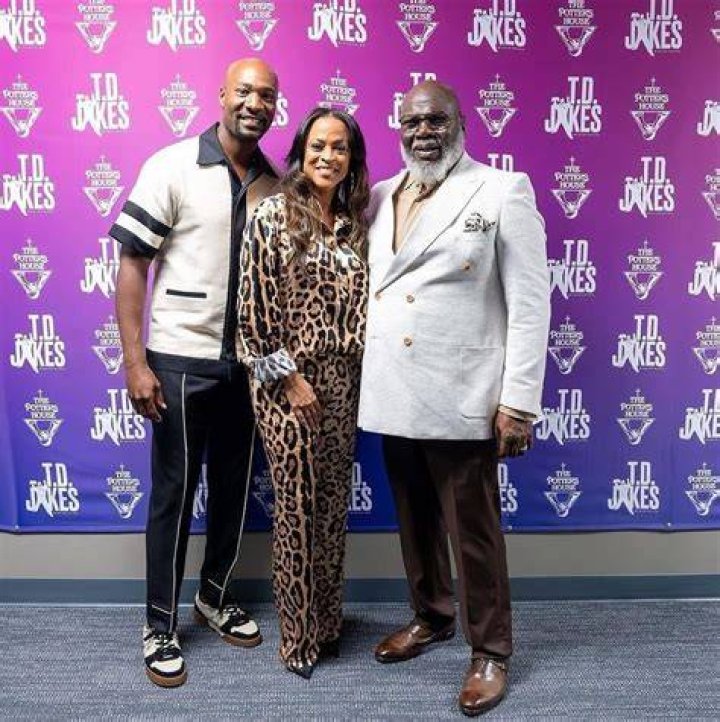 Pastor Keion Henderson Biography, Age, Height, Net Worth, Wife, Birthday