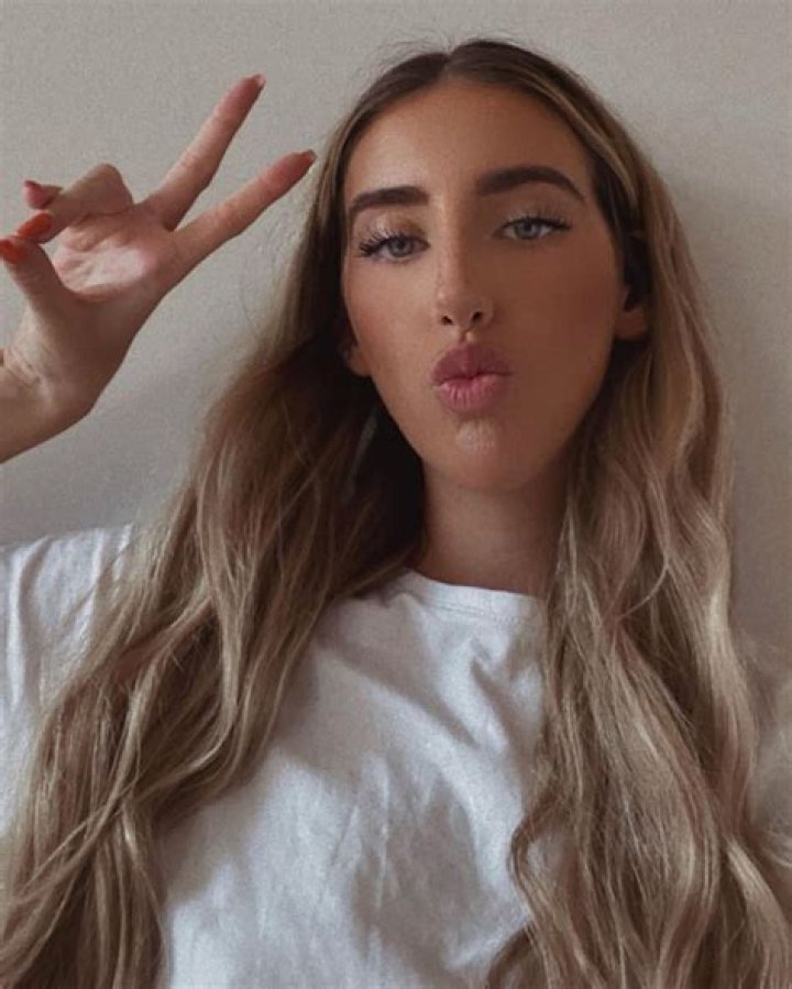 Sofia Gomez's OnlyFans Leaks Explored