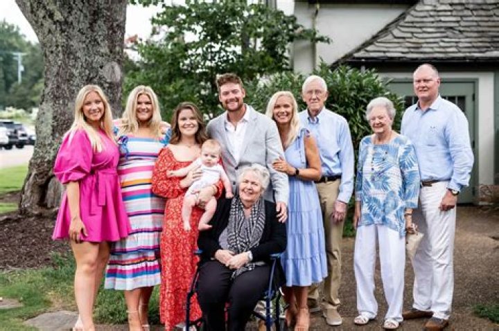 Uncover The Secrets: Leanne Morgan's Family Unveiled