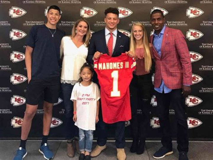 Uncovering The Marital Status Of Patrick Mahomes' Parents