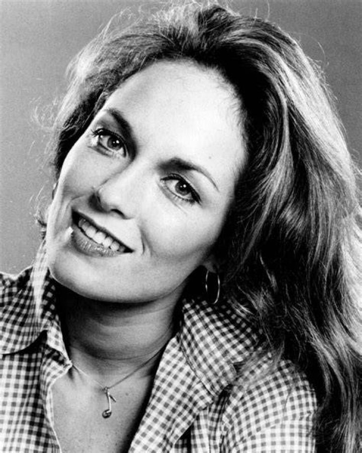 Unveiling Catherine Bach's Age In "Dukes Of Hazzard": Discoveries And Insights