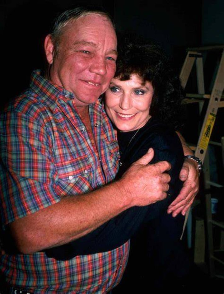 Unveiling Loretta Lynn's Family: Discoveries About Her Children