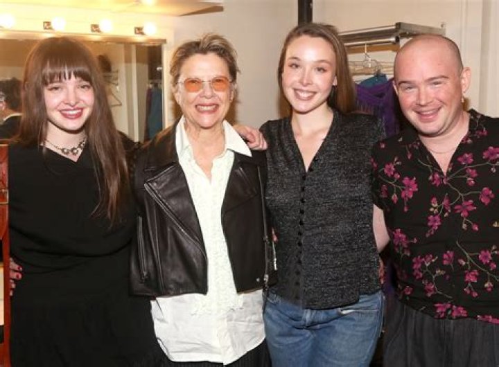 Warren Beatty And His Children Reunite