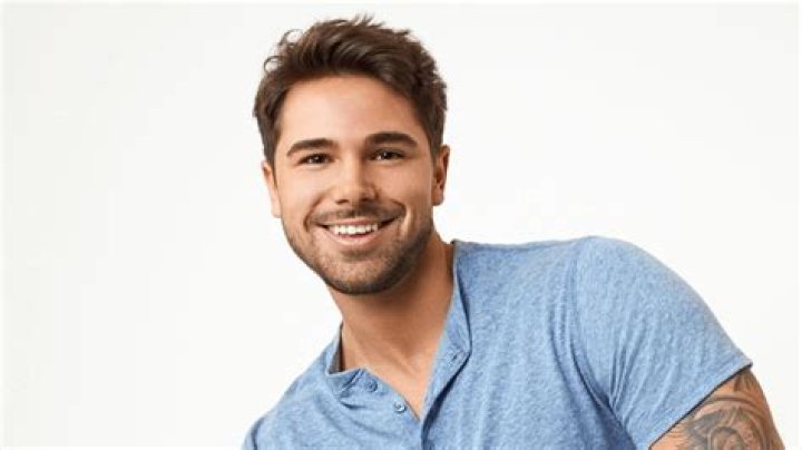 What is Tyler Norris from Bachelor in Paradises height?