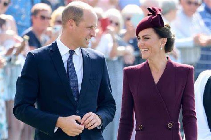 What to buy fans of Queen Elizabeth, Kate Middleton & Meghan Markle
