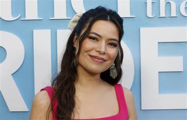 Who is Amber Bartlett? Wiki, Age, Bio, Net Worth, Career, Relationship,Family