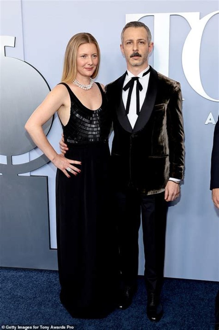 Who Is Emma Wall? Jeremy Strong Wife Children And Married Life