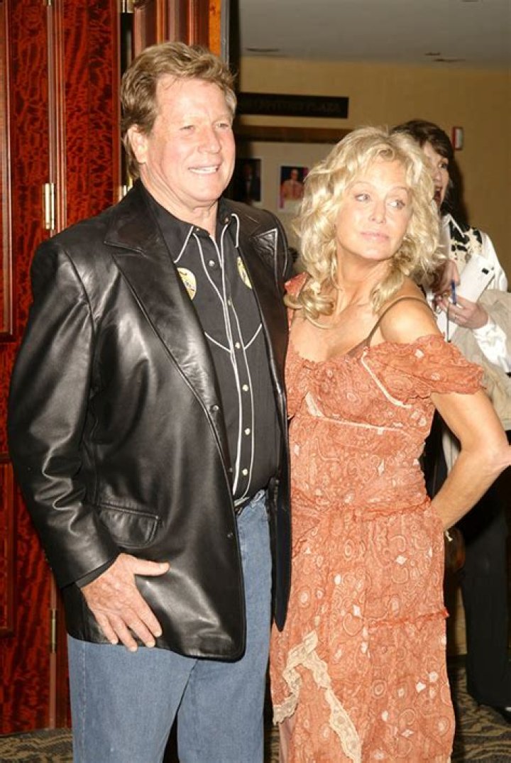 Who Was Farrah Fawcett Married To