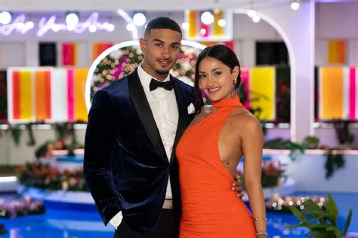 Why did Cely Vazquez and Johnny Middlebrooks split? Ex-couple seeks new romance on 'Love Island Game ·